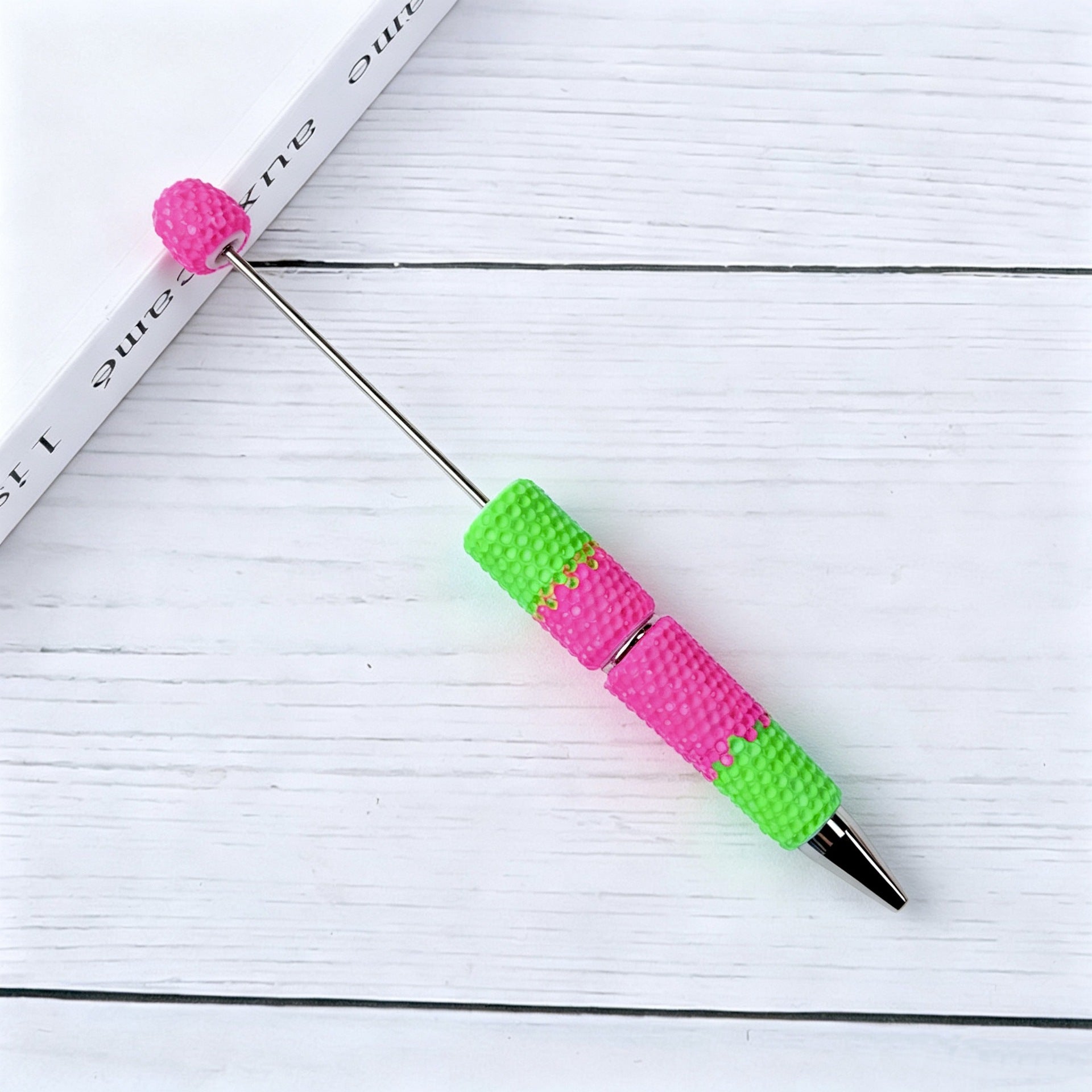 Rainbow gradual change diamond fluorescent pen