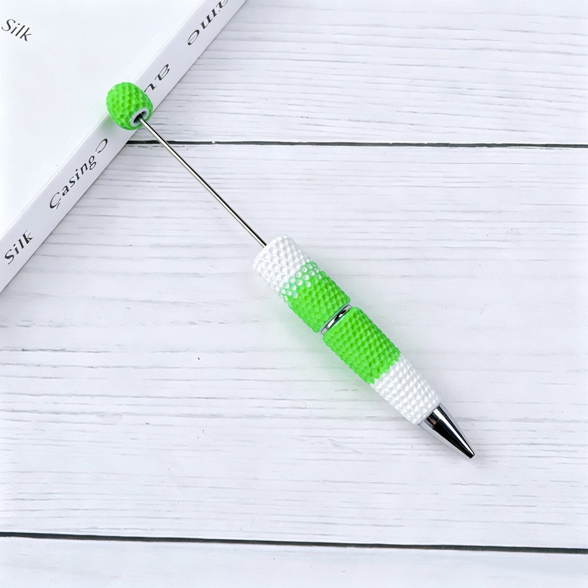 Rainbow gradual change diamond fluorescent pen